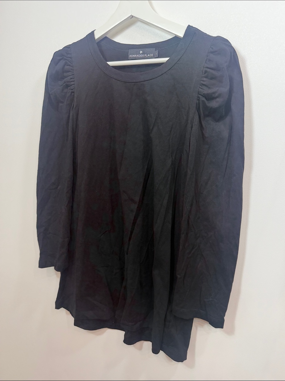 Pomander Place Vesty puff sleeve long sleeve crewneck top black size large
